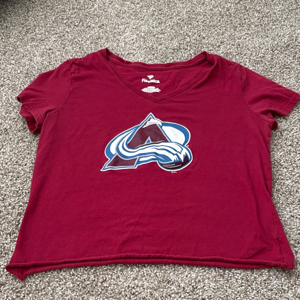 Fanatics Women's Colorado Avalanche V-Neck Crop Top
